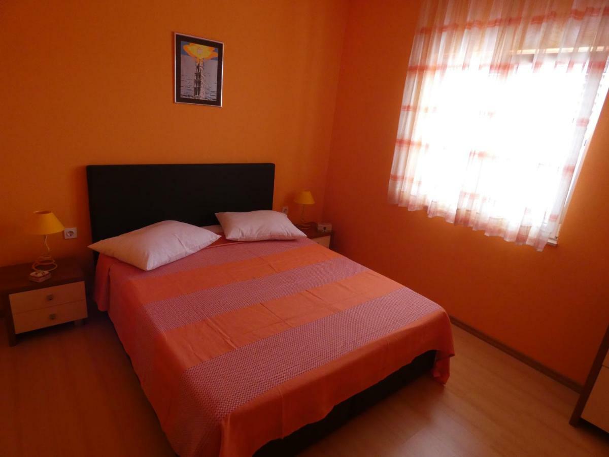 Apartmani Saric Rogoznica Zečevo Exterior foto