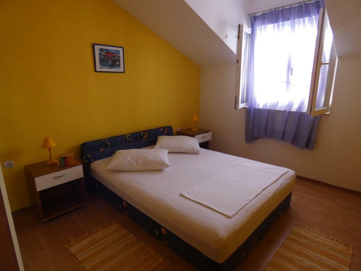 Apartmani Saric Rogoznica Zečevo Exterior foto