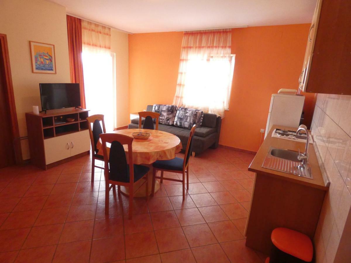 Apartmani Saric Rogoznica Zečevo Exterior foto