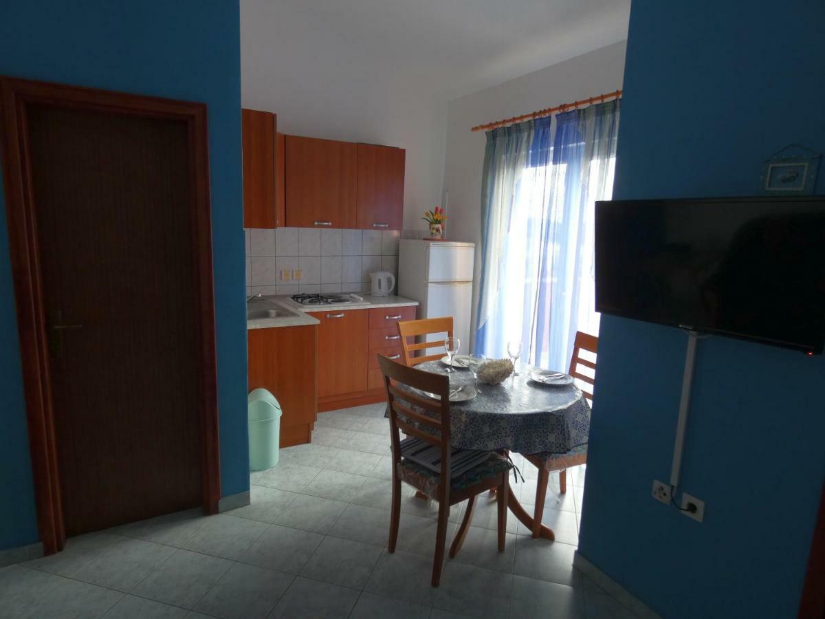 Apartmani Saric Rogoznica Zečevo Exterior foto