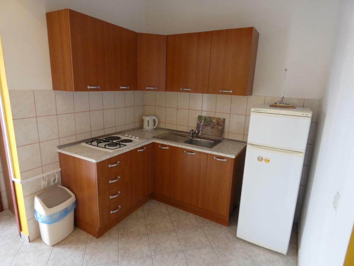 Apartmani Saric Rogoznica Zečevo Exterior foto
