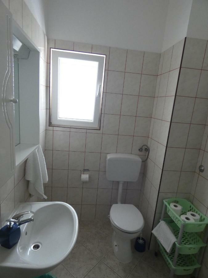 Apartmani Saric Rogoznica Zečevo Exterior foto