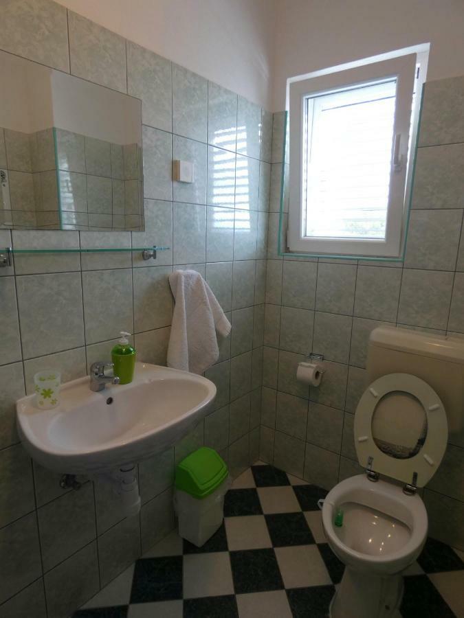 Apartmani Saric Rogoznica Zečevo Exterior foto