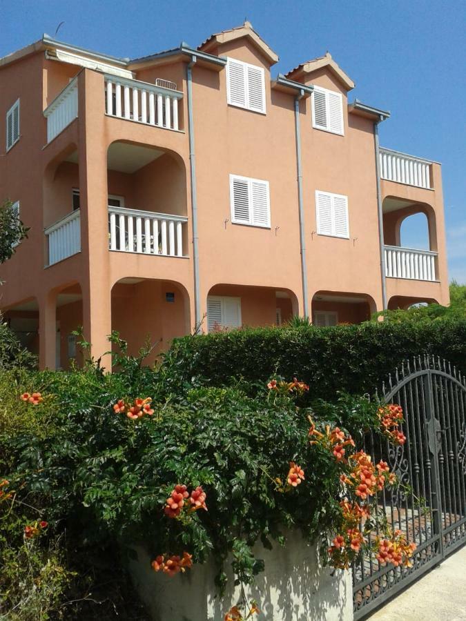 Apartmani Saric Rogoznica Zečevo Exterior foto